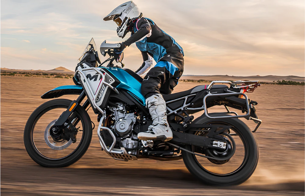 Motos